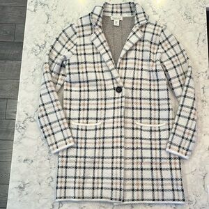 Women’s long cardigan. Rachel Zoe, size medium. White with black & tan stripes.